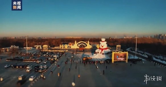哈尔滨巨型雪人先生惊艳亮相，20米高4000立方米雪量，零下20度匠心打造冰城神话