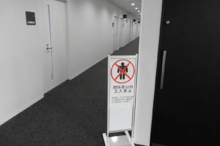 _让日本人都难绷的“日吹”博主，吹出了一部《尾行3》_让日本人都难绷的“日吹”博主，吹出了一部《尾行3》