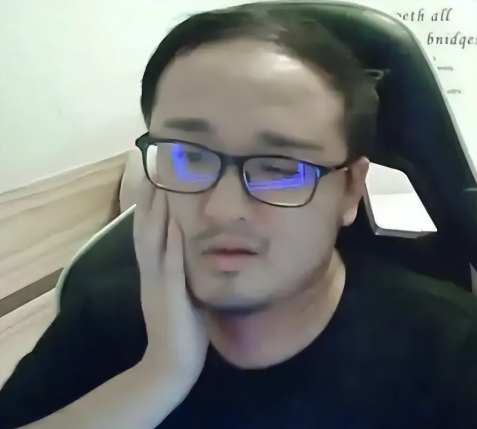 孙亚龙自爆家里被盗，查出清洁阿姨拿去还高利贷！网友：难追回来_孙亚龙自爆家里被盗，查出清洁阿姨拿去还高利贷！网友：难追回来_