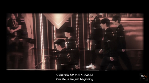 五个人的英雄团体_玩英雄联盟遭恐吓_