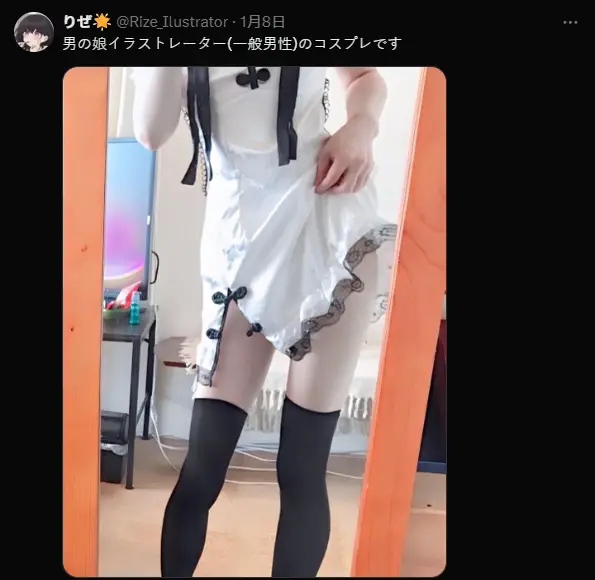 男孩被妈妈迫穿女装小说_妈妈让男孩在家穿女装_