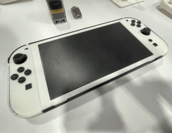 Switch2样机模型引爆关注 配件商澄清从未没见过真机__Switch2样机模型引爆关注 配件商澄清从未没见过真机