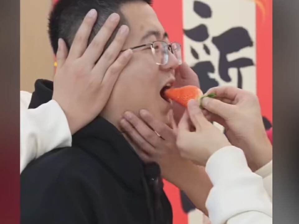 斗鱼第一主播旭旭宝宝_旭旭宝宝全网第一主播_