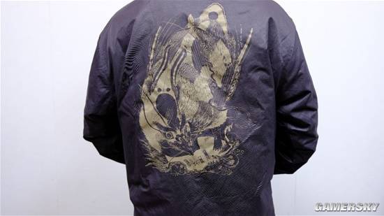 黑神话礼盒开箱 主题袜子与徽章创意拉满__黑神话礼盒开箱 主题袜子与徽章创意拉满