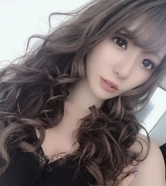 _美女子晒完美身材_日本顶级美胸女王黑川绮罗av