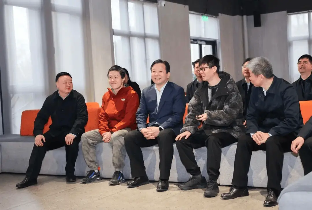 _闪耀城市_成都闪耀星芒文化传媒有限公司