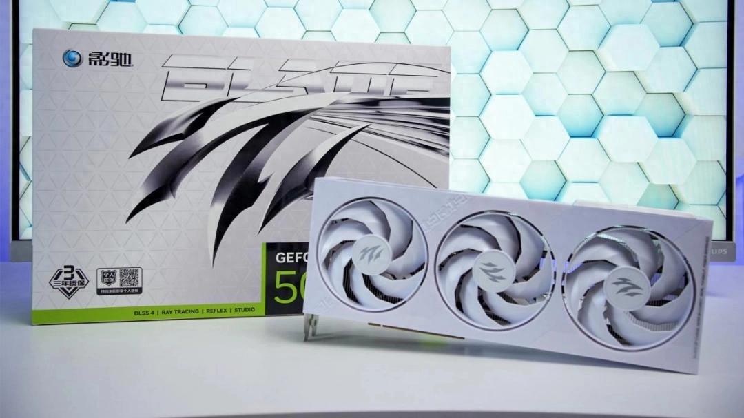 全新GeForce RTX 5070 Ti圣刃显卡震撼上市，价格更低性能更强，你抢到了吗？