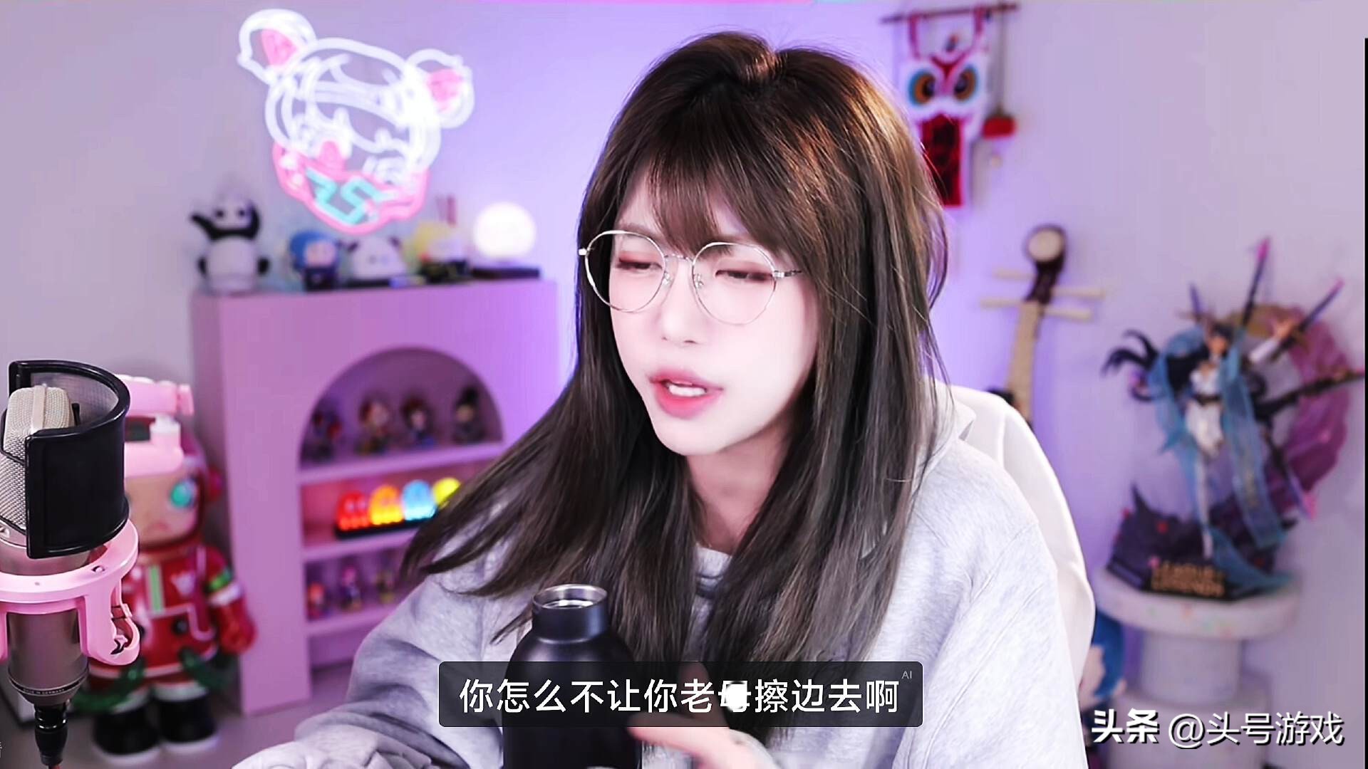 _周淑怡直播间人气下降严重，粉丝建议可以改行擦边，没想到破防了_周淑怡直播间人气下降严重，粉丝建议可以改行擦边，没想到破防了