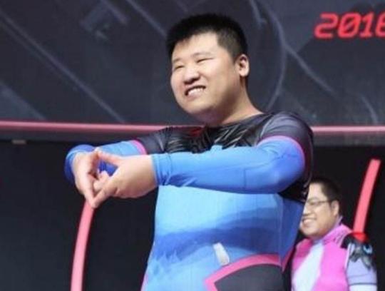 _一场乌龙事件，全国冠军成“残疾少年”，没曾想靠游戏逆袭人生！_一场乌龙事件，全国冠军成“残疾少年”，没曾想靠游戏逆袭人生！