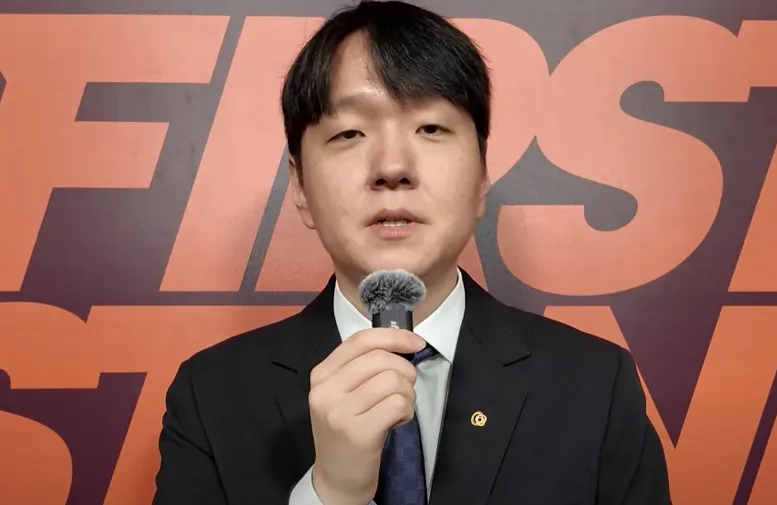 HLE主教练Dandy揭秘：如何在新版本反换线机制下逆风翻盘？