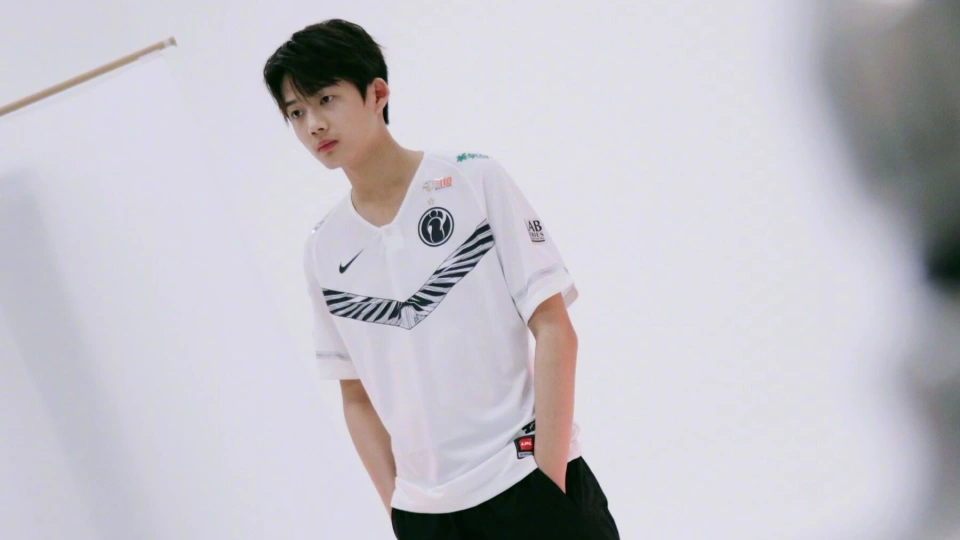 _曝蔡英文就职典礼细节_贾静雯前夫曝床上细节