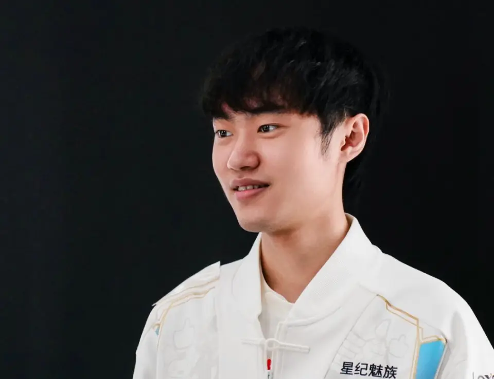 “想和Theshy碰一下！”Bin赛后喊话：登峰组最想和IG交手__“想和Theshy碰一下！”Bin赛后喊话：登峰组最想和IG交手