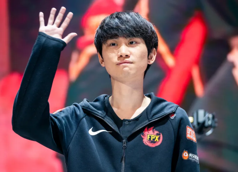 知名电竞选手Rookie获中国绿卡！Doinb为何没有？