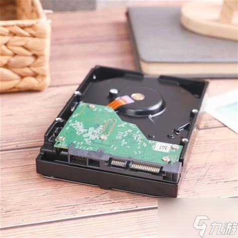 你的台式机竟然能装这么多硬盘？揭秘存储空间的终极规划