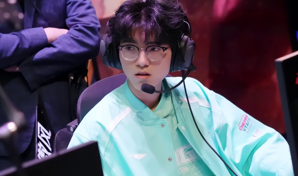 _LNG遭遇10连败，成为LPL最烂队伍！粉丝直言：已经凉透了_LNG遭遇10连败，成为LPL最烂队伍！粉丝直言：已经凉透了