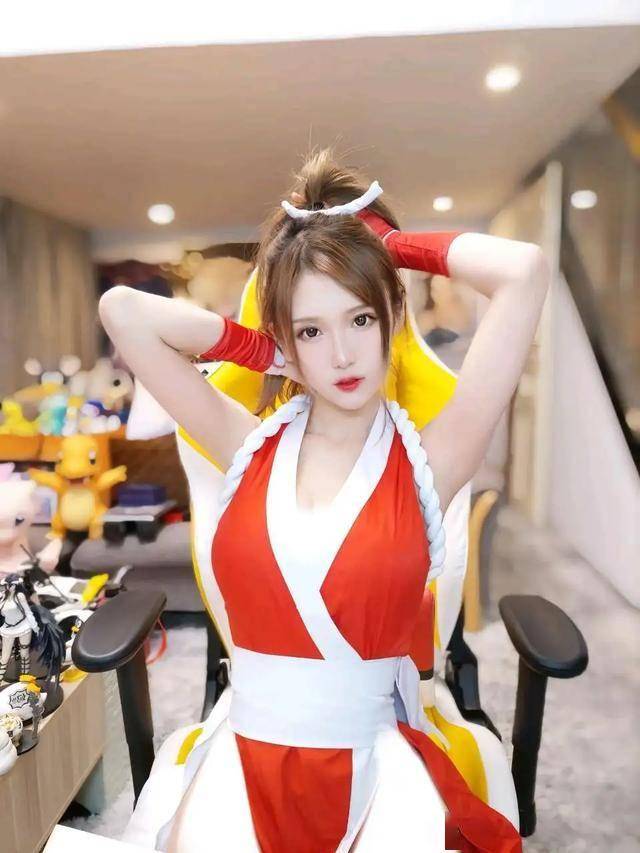 战术后仰腐团儿__腐团儿“战术后仰”把超管都整懵了，过完瘾才想起履行职责