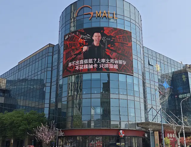 _刺激战场体验服停服更新_我拿青春爱傻逼