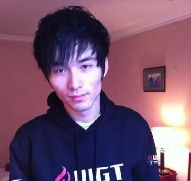 _Dota前职业选手820，点评伍声2009，学历很高但是路走歪了_Dota前职业选手820，点评伍声2009，学历很高但是路走歪了