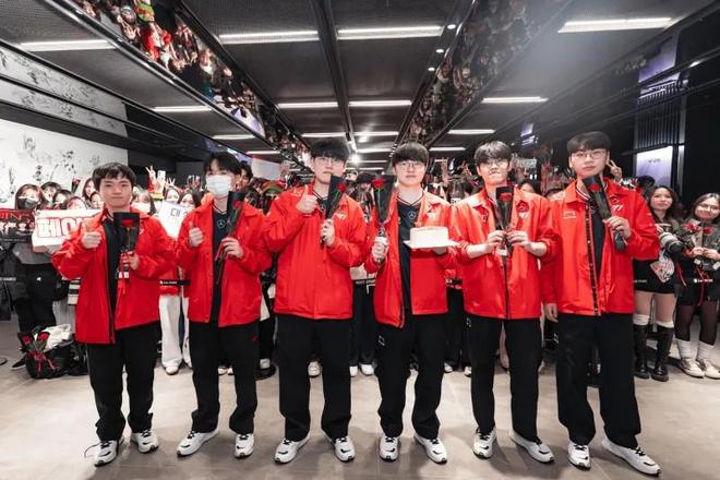 替补上场进5球__替补上场就进球