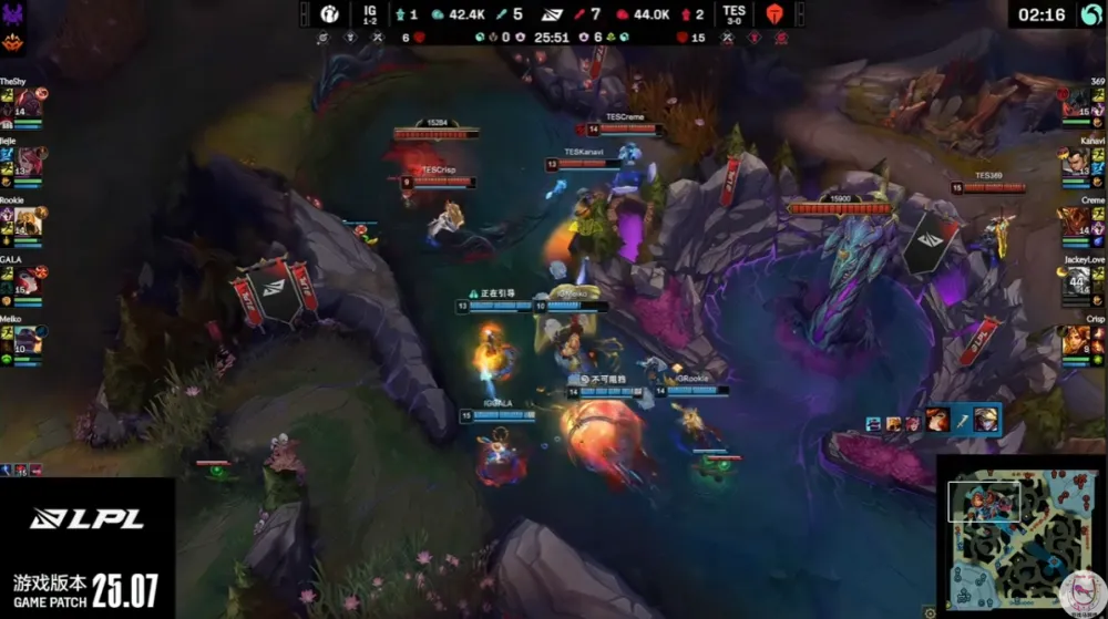 LPL顶级流量大战！Theshy赢Solo！双C优势局送疯了_LPL顶级流量大战！Theshy赢Solo！双C优势局送疯了_