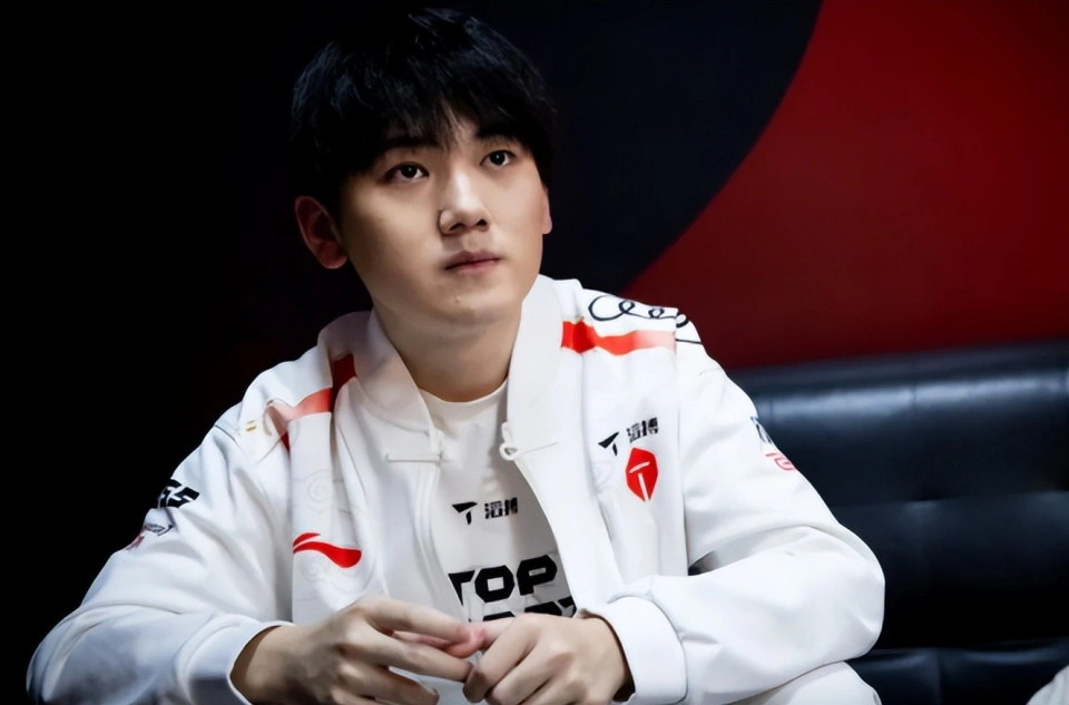 LPL没有大王，IG、TES、BLG和AL形成闭环！Theshy采访诛心阿水_LPL没有大王，IG、TES、BLG和AL形成闭环！Theshy采访诛心阿水_