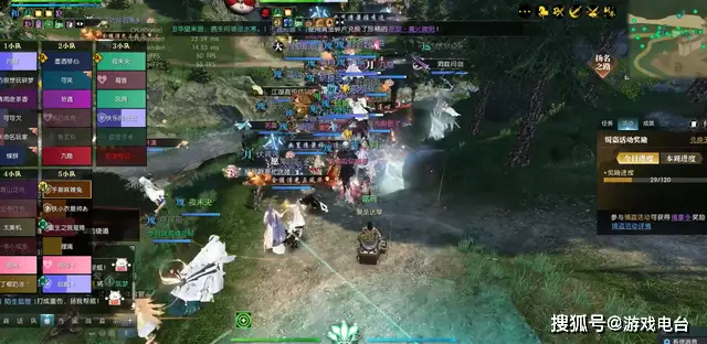 南京近万人排队抢房_万人排队领免费油米_