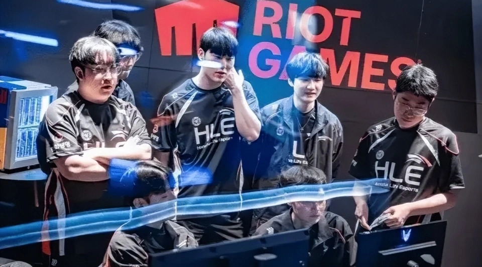 _自家选手都看不起LPL！Doinb透露很多选手只看LCK，不看LPL_自家选手都看不起LPL！Doinb透露很多选手只看LCK，不看LPL
