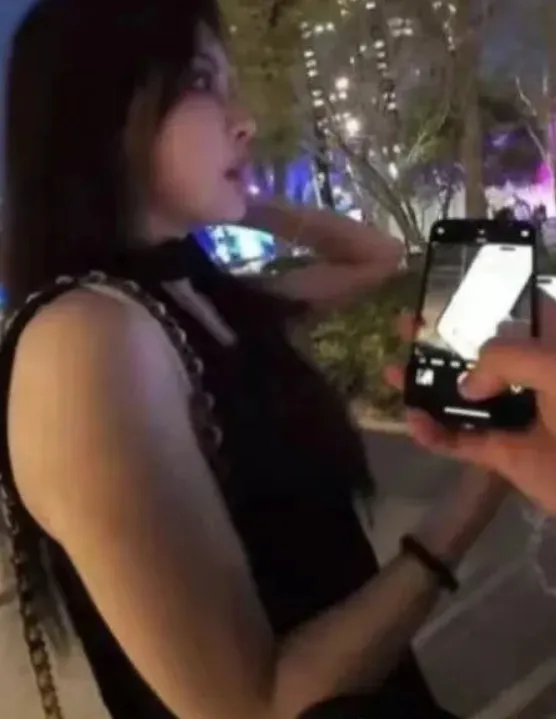 娜扎古装新剧服饰遭网友热议__颜值几何啥意思