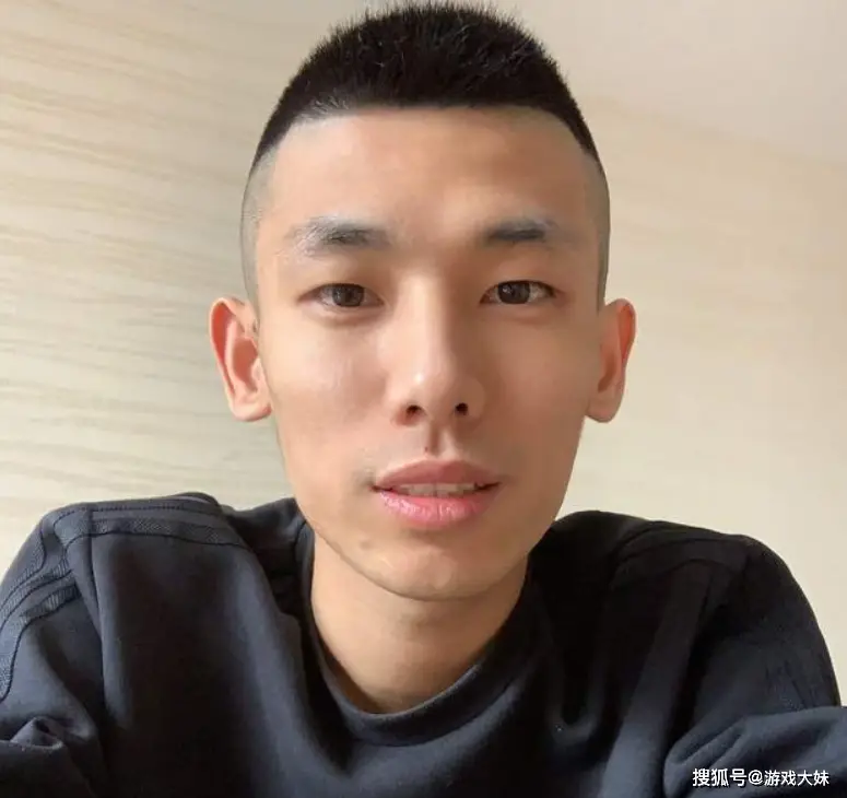 知名主播旭旭宝宝为何与DNF项目组闹翻？流量博弈背后的真相令人