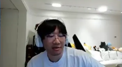 _主播侮辱世界冠军来大姨妈，遭iG正义切割；Faker回答粉丝恋爱问题【每周撸报】_主播侮辱世界冠军来大姨妈，遭iG正义切割；Faker回答粉丝恋爱问题【每周撸报】