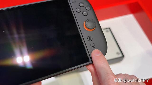 Switch 2震撼来袭！尺寸全面升级，LCD屏幕竟媲美OLED？快来体验奇游加速器免费试用