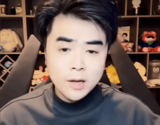 前LPL知名教练朱开辱选手言论引众怒，虎牙火速切割，他为何如此无底线？