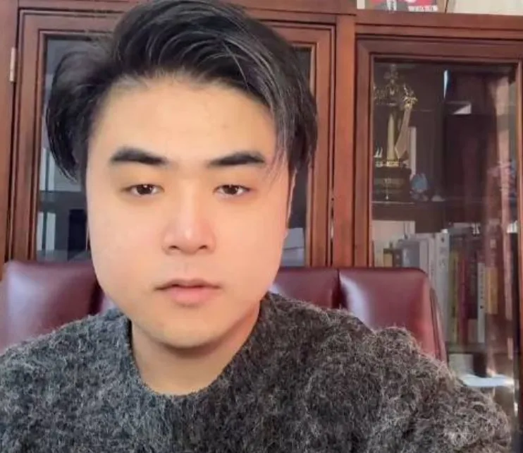 NIP战胜IG后朱开下跪，Doinb公开表达不满，吐槽他不是人__NIP战胜IG后朱开下跪，Doinb公开表达不满，吐槽他不是人
