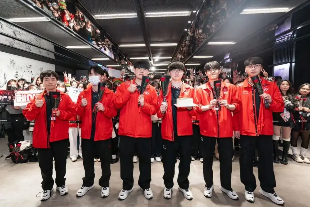 _虎娘日报：全新圣堂莫德凯撒皮肤上线 BLG力压WE状态回暖_虎娘日报：全新圣堂莫德凯撒皮肤上线 BLG力压WE状态回暖