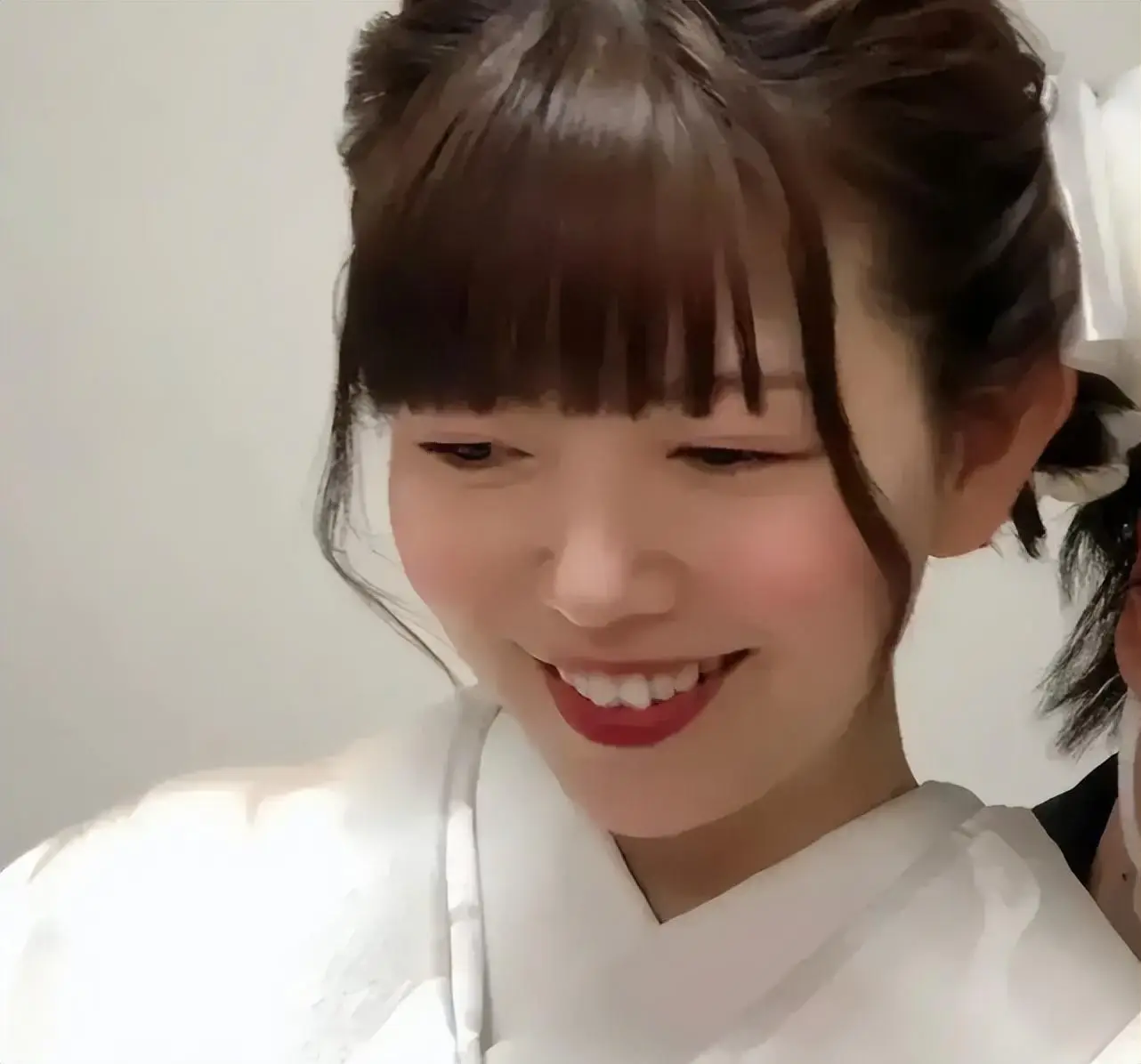 结婚证照片可以齐刘海吗_儿子结婚婆婆对儿媳说的话_