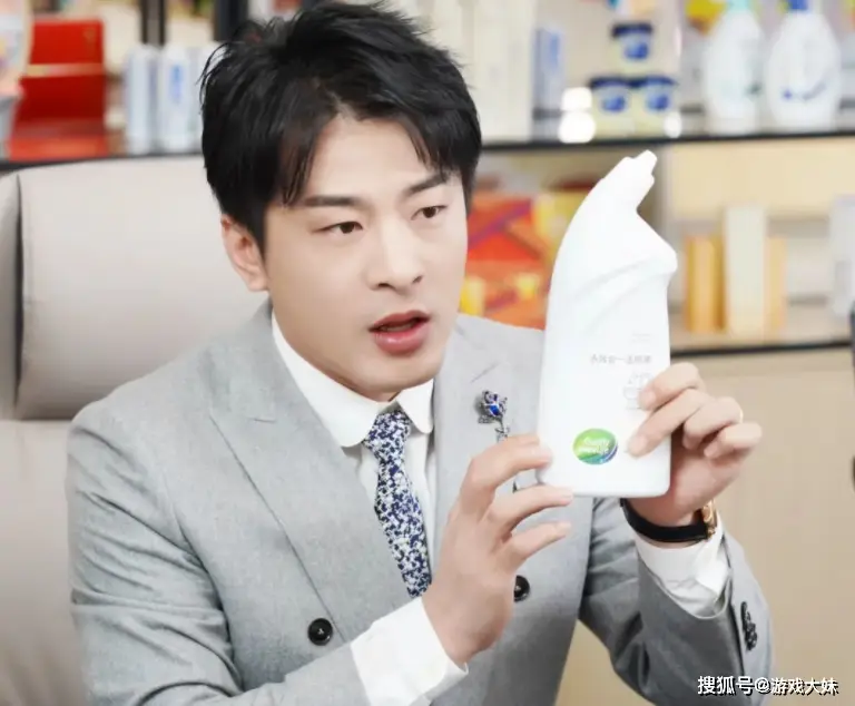 辛巴宣布退网，直言钱花不完！顶级网红的财富究竟有多惊人？