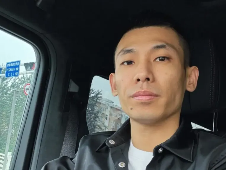主播旭旭_旭哥淘宝咋不直播了_