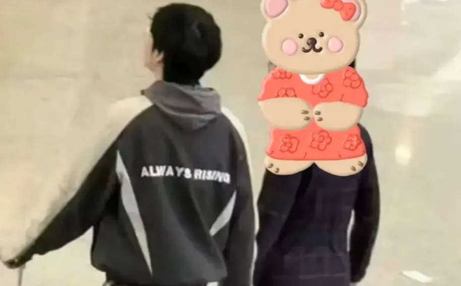 _雷竞技资讯:IG杰杰逆天新女友曝光!妈妈介绍的三观究极炸裂_雷竞技资讯:IG杰杰逆天新女友曝光!妈妈介绍的三观究极炸裂