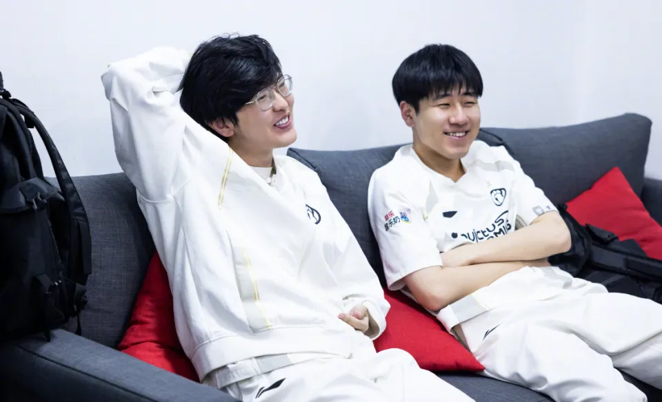 _雷竞技资讯:IG杰杰逆天新女友曝光!妈妈介绍的三观究极炸裂_雷竞技资讯:IG杰杰逆天新女友曝光!妈妈介绍的三观究极炸裂