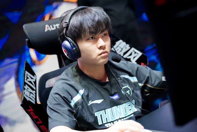 _BLG、TT传打野互换；小明剑魔疑遭爆金币，婚后上交70w工资！_BLG、TT传打野互换；小明剑魔疑遭爆金币，婚后上交70w工资！