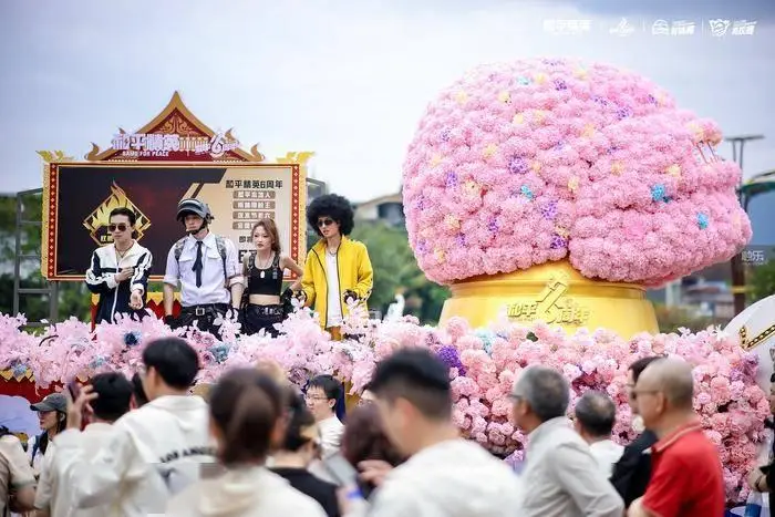 _在西双版纳对话《和平精英》团队：6年之后，还想“越打越年轻”_在西双版纳对话《和平精英》团队：6年之后，还想“越打越年轻”
