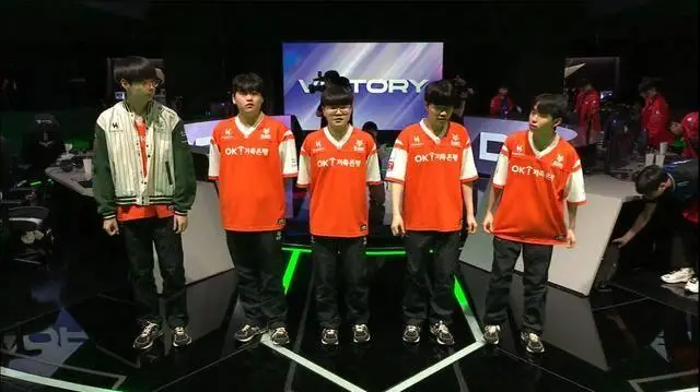 Gumayusi未能走出舒适区！T1惨遭BRO爆冷击败__Gumayusi未能走出舒适区！T1惨遭BRO爆冷击败