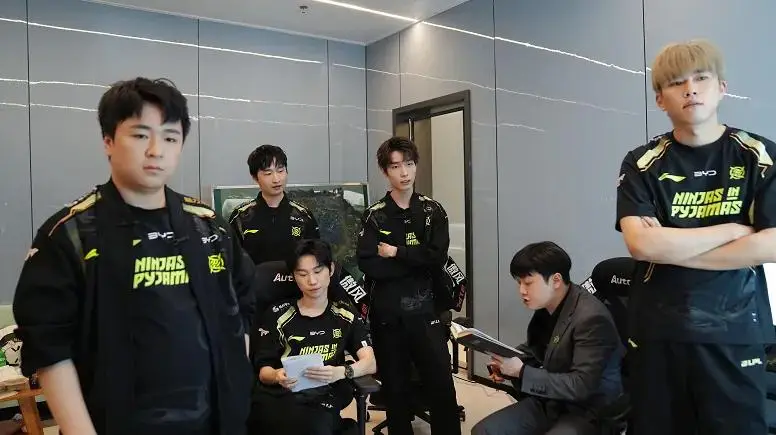 _Doinb真的疲倦了,对比刚复出时已毫无心气_Doinb真的疲倦了,对比刚复出时已毫无心气