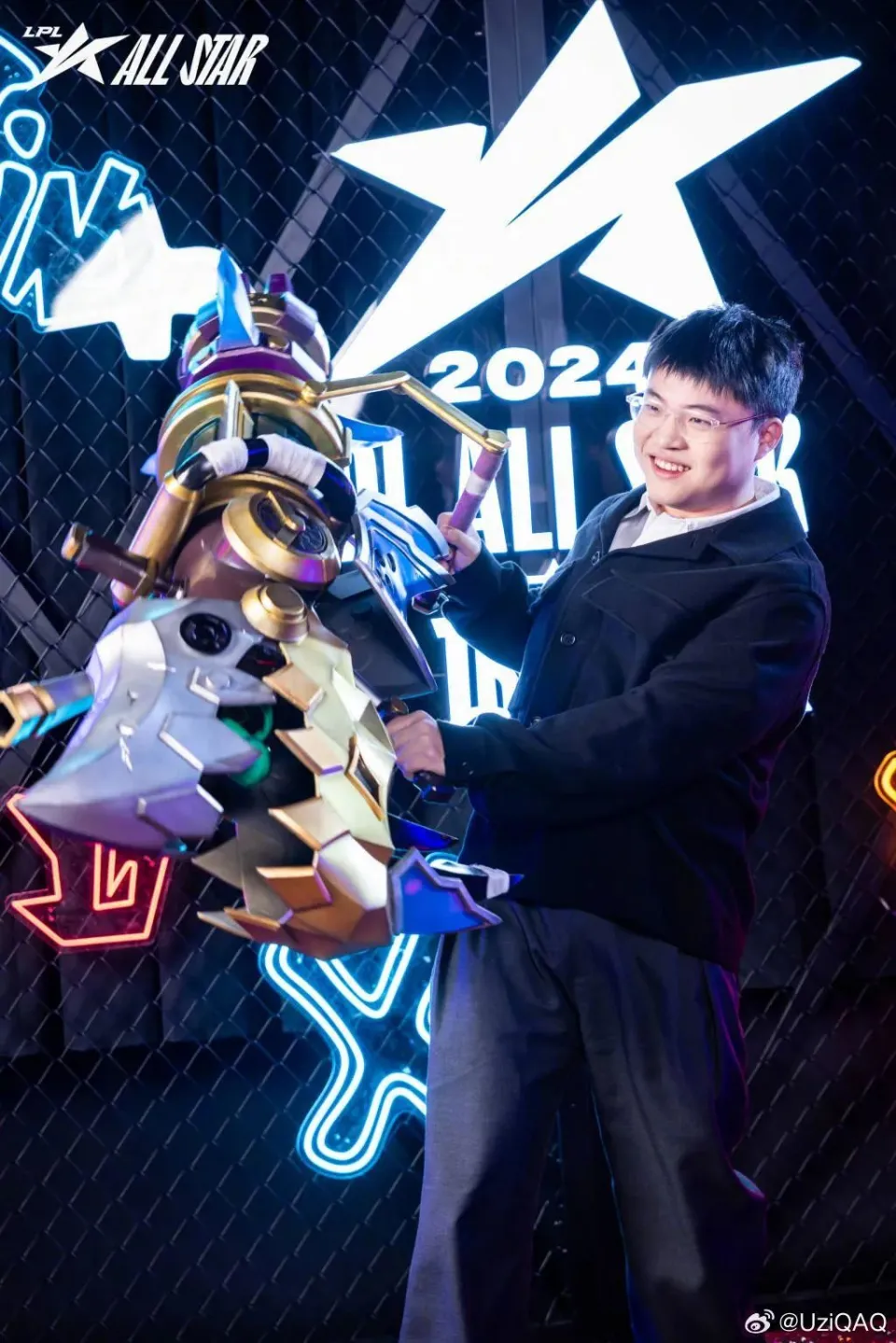 简自豪百科_lol简自豪个人资料_