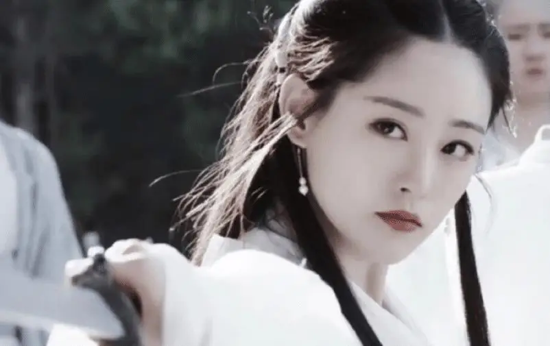 _杨过打张无忌_杨过和张无忌谁武功高