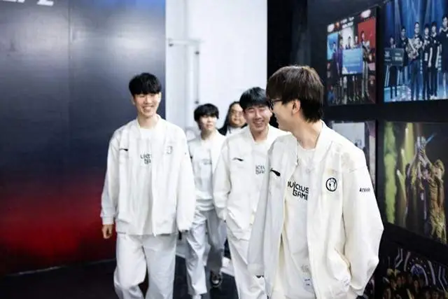 五一LPL关键战！纸面华丽的IG为何状态不稳？能赢下比赛吗？