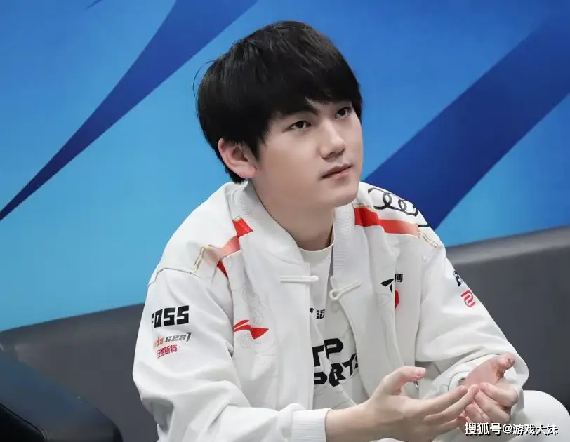 _亮着红灯_红灯亮了要干什么