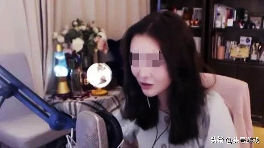 _陈某发回忆往事，称曾经参加嘉年华几万人守着我，因为我是顶流！_陈某发回忆往事，称曾经参加嘉年华几万人守着我，因为我是顶流！