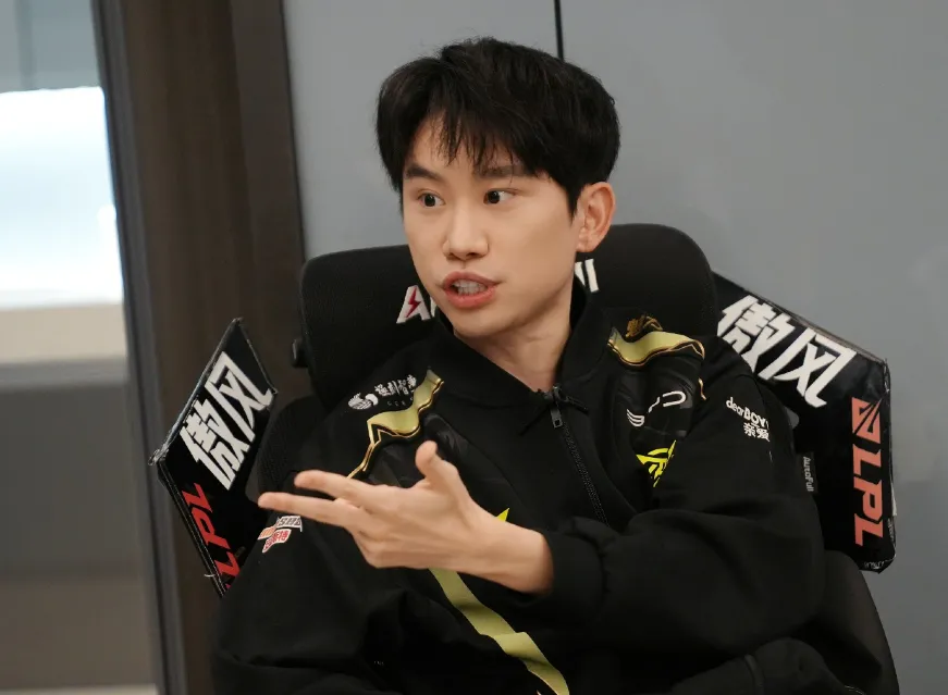 曾因丑闻被禁赛的Clid，竟靠直播年入八位数？这反差谁懂