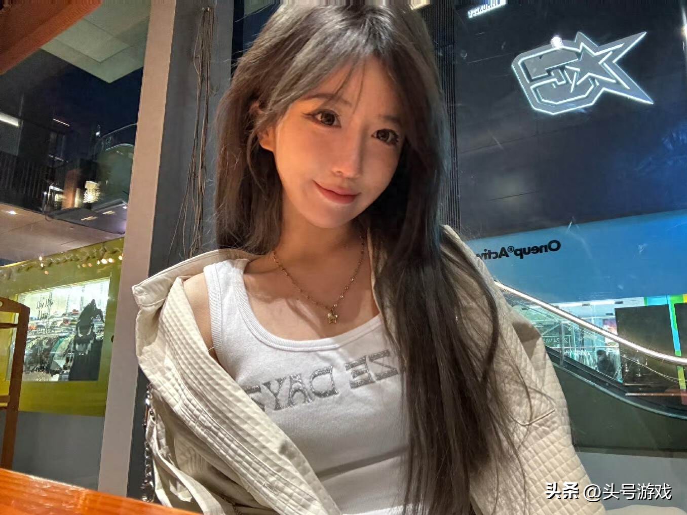 千万粉丝大主播都难敌竞争？游戏女主播呆妹儿停播后何去何从？